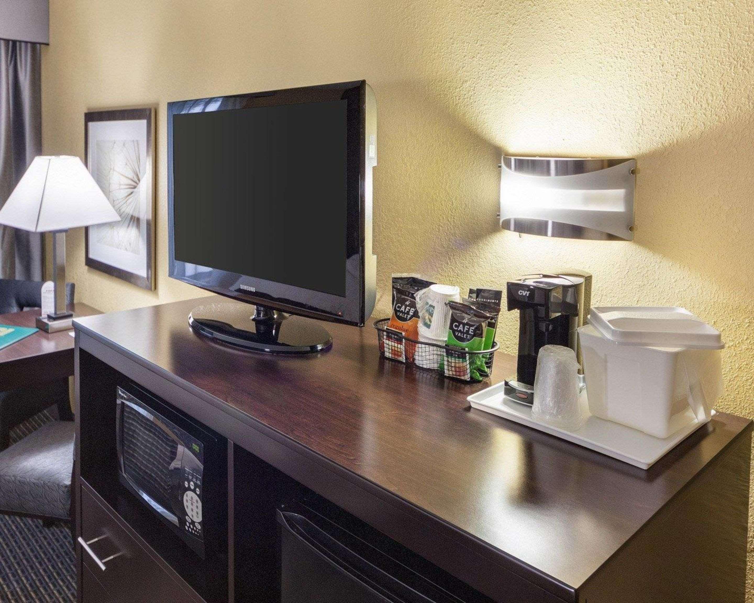 Quality Inn Montpelier Екстер'єр фото