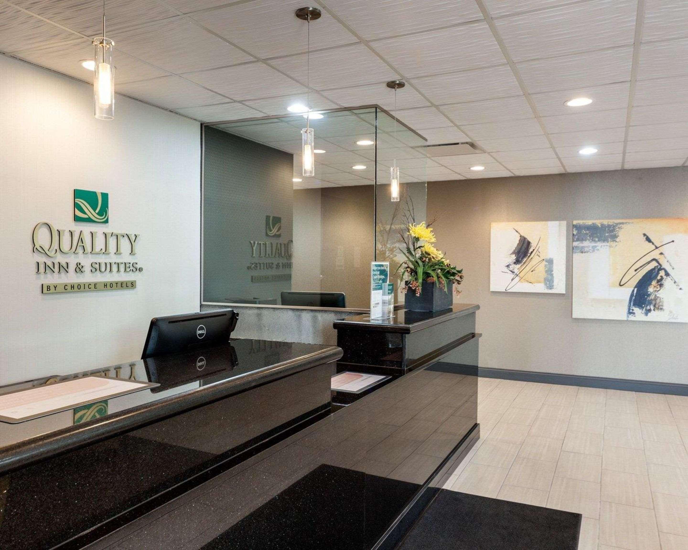 Quality Inn Montpelier Екстер'єр фото