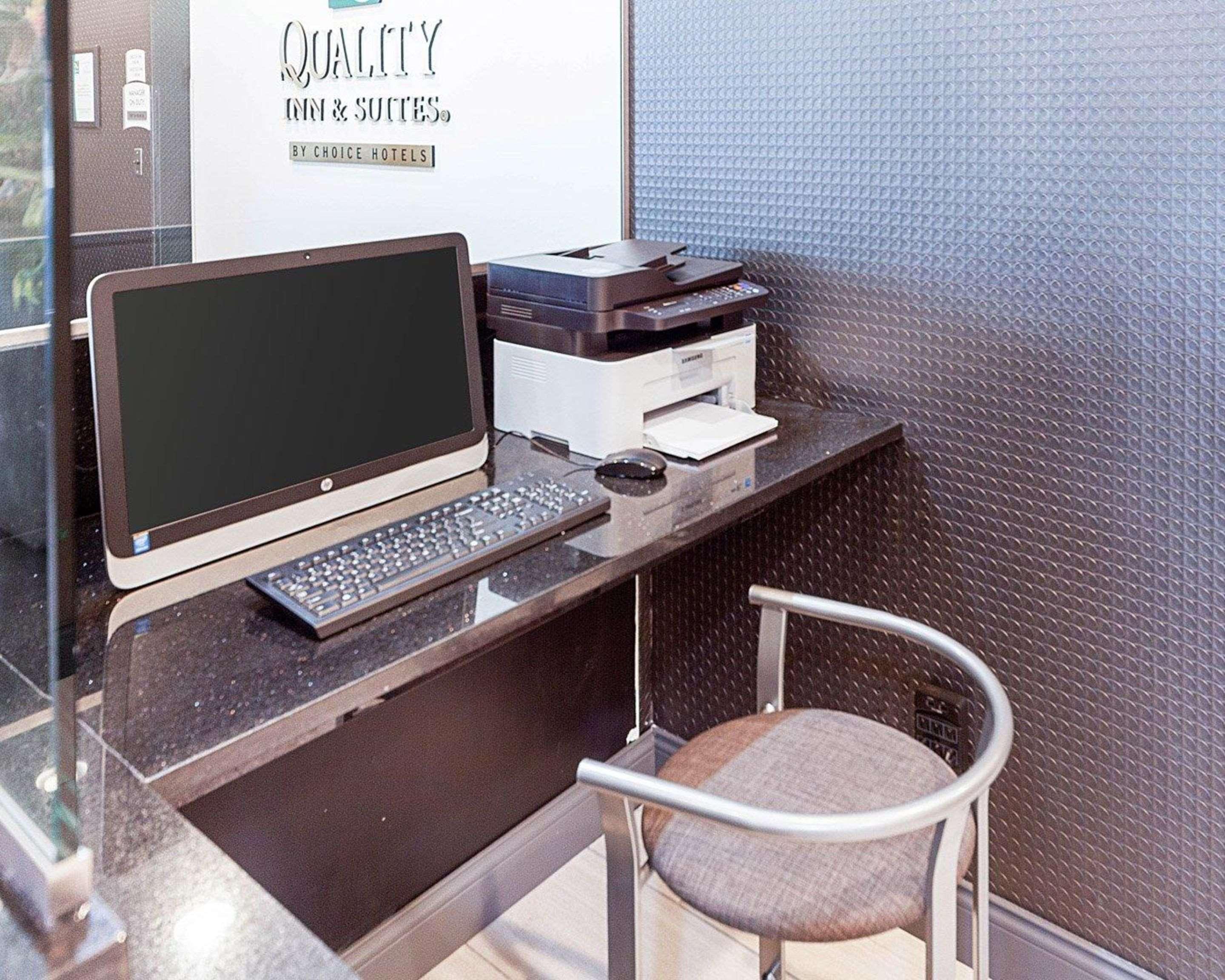 Quality Inn Montpelier Екстер'єр фото