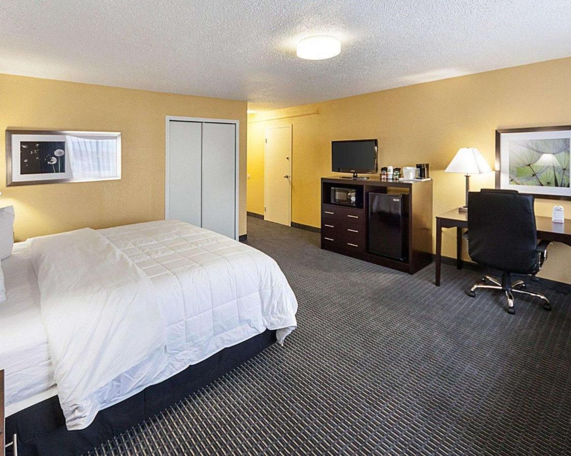 Quality Inn Montpelier Екстер'єр фото
