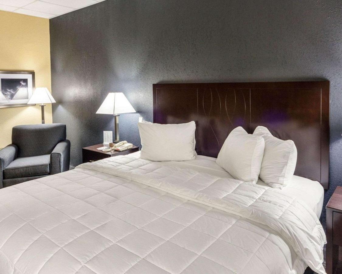 Quality Inn Montpelier Екстер'єр фото